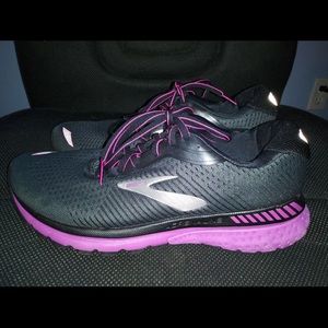 BROOKS ADRENALINE GTS 20 SHOES